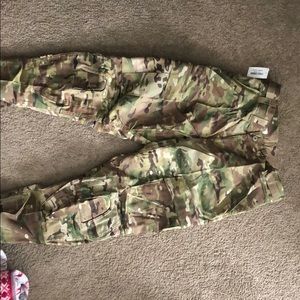 Army combat pants. Size is medium regular